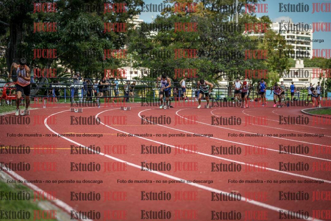 Fotos de los 200 m llanos de varones