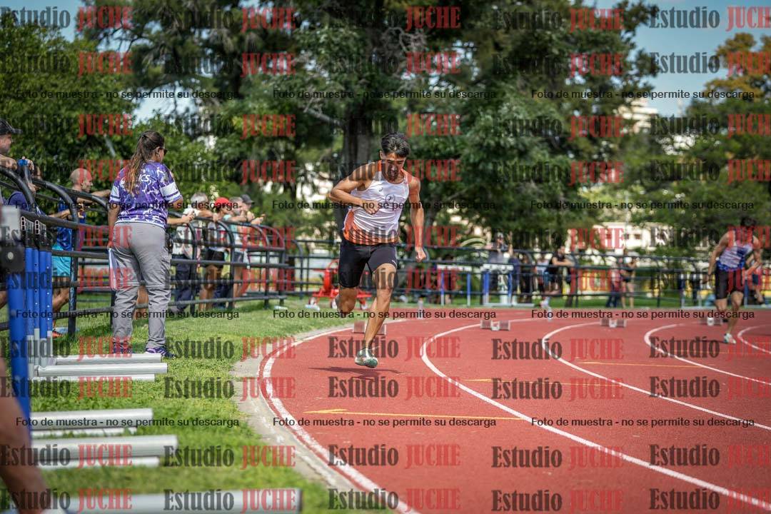 Fotos de los 200 m llanos de varones