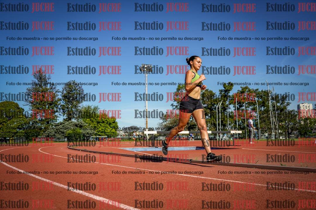 Fotos de los 5000 m llanos de mujeres y varones