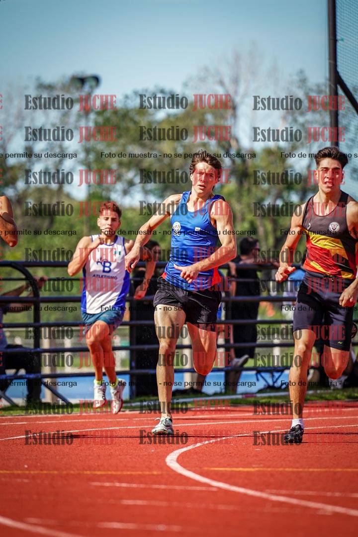 Fotos de los 400 m llanos de varones