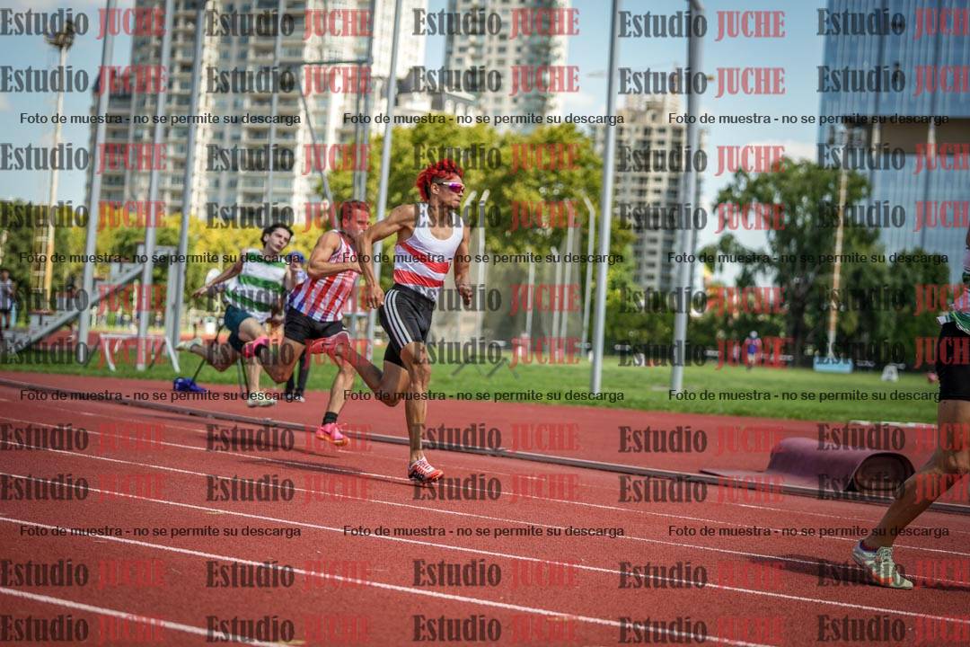Fotos de los 200 m llanos de varones