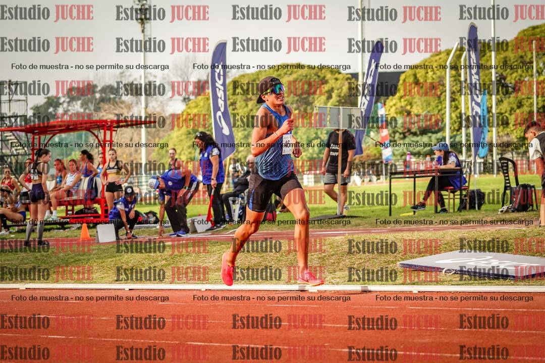 Fotos de los 1500 m llanos de varones - decatlón 10