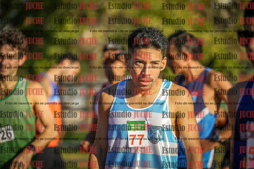 Fotos de los 3000 m llanos de varones