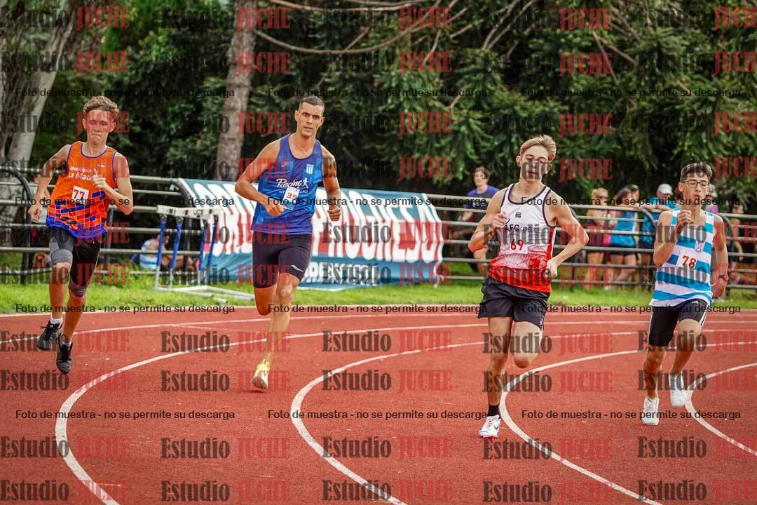 Fotos de los 800 m llanos de varones