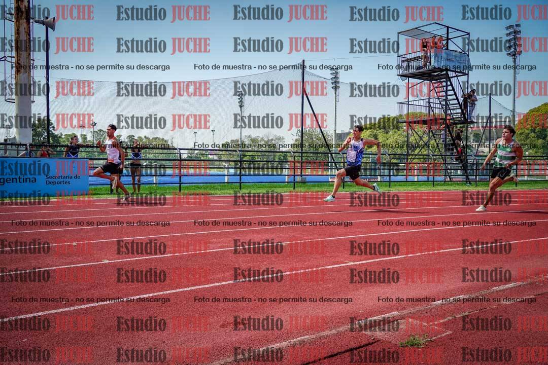 Fotos de los 200 m llanos de varones