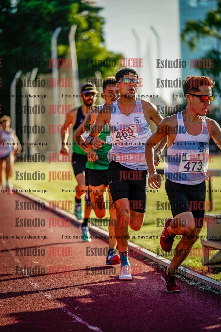 Fotos de los 3000 m llanos de varones