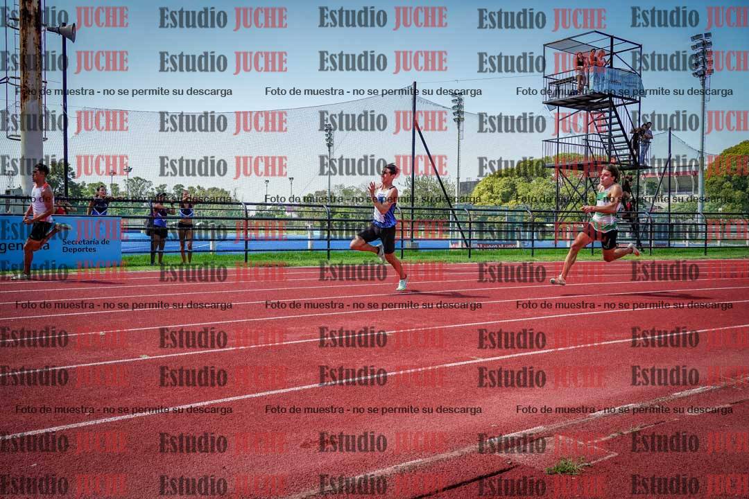 Fotos de los 200 m llanos de varones