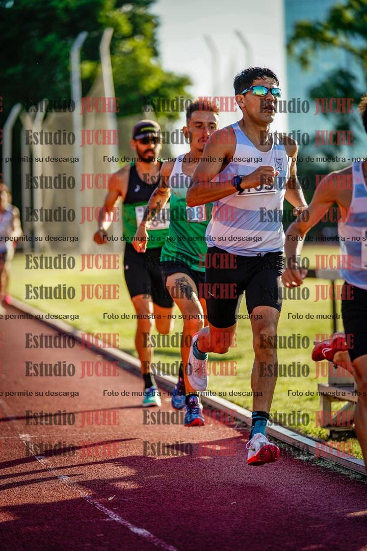 Fotos de los 3000 m llanos de varones
