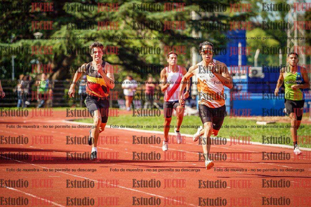 Fotos de los 400 m llanos de varones