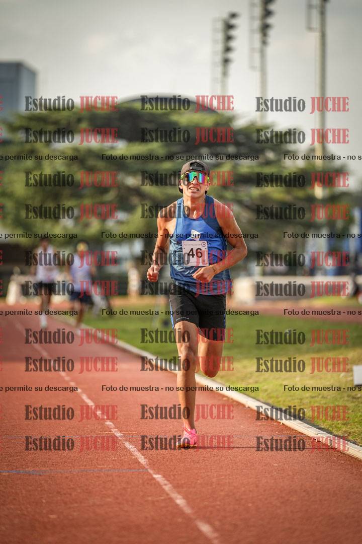 Fotos de los 1500 m llanos de varones - decatlón 10