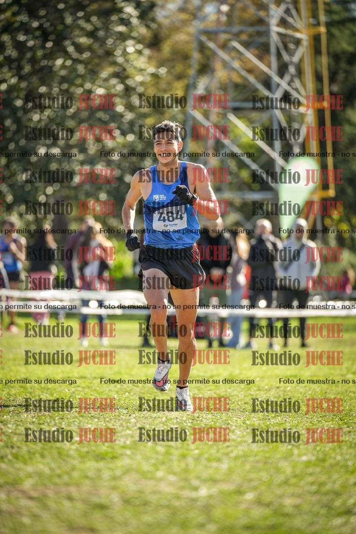 Fotos de la llegada del cross de 8000 m