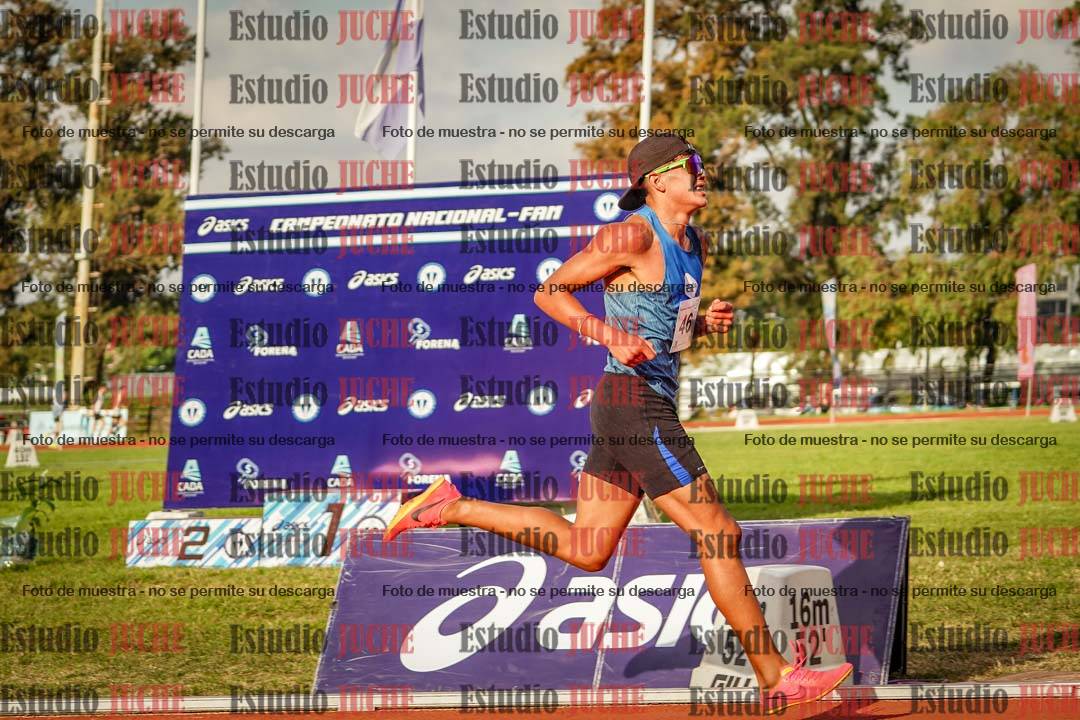 Fotos de los 1500 m llanos de varones - decatlón 10