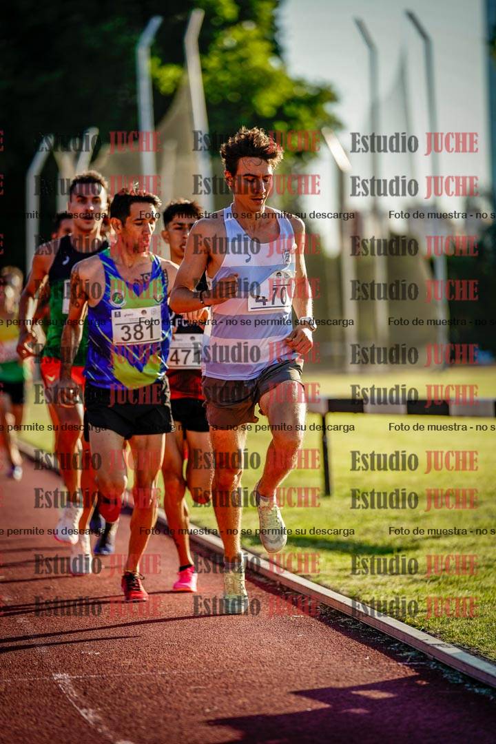 Fotos de los 3000 m llanos de varones