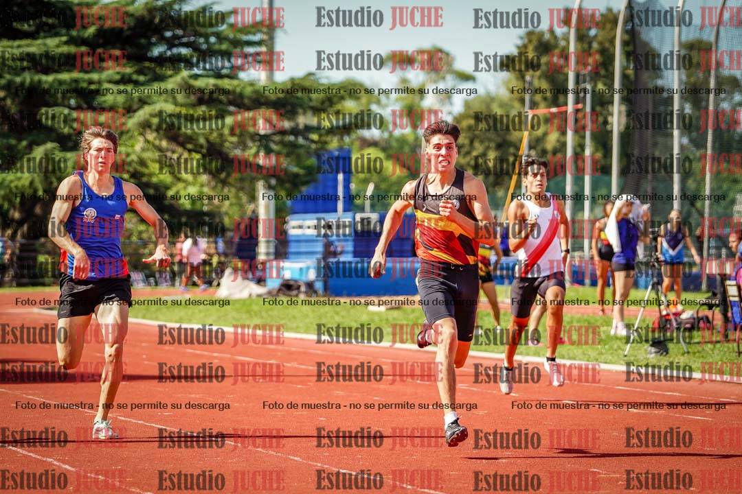 Fotos de los 400 m llanos de varones