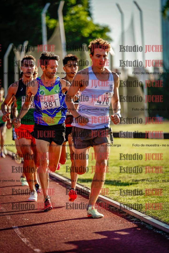 Fotos de los 3000 m llanos de varones