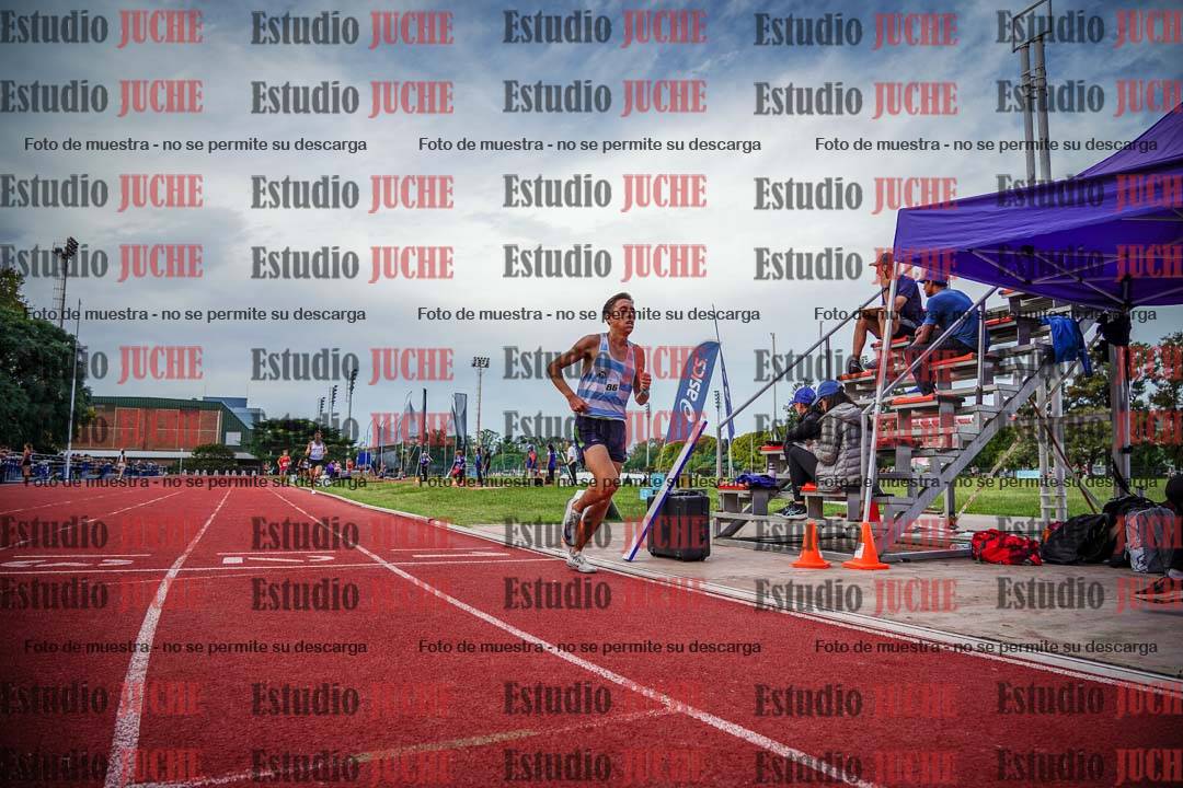 Fotos de los 3000 m llanos de varones
