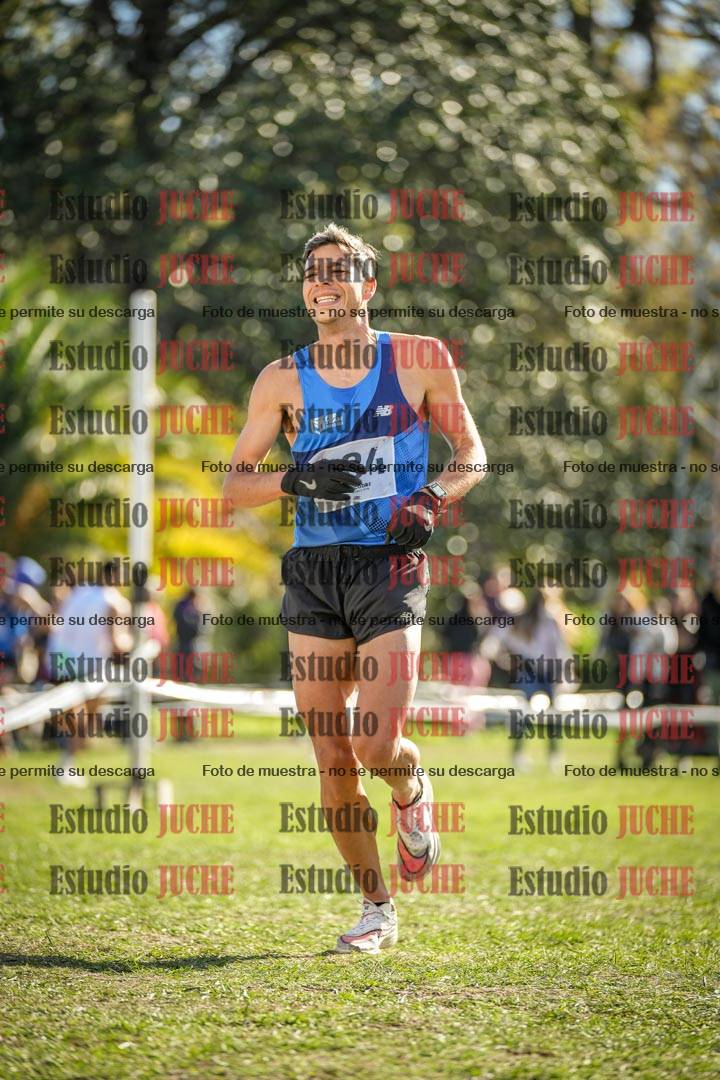 Fotos de la llegada del cross de 8000 m