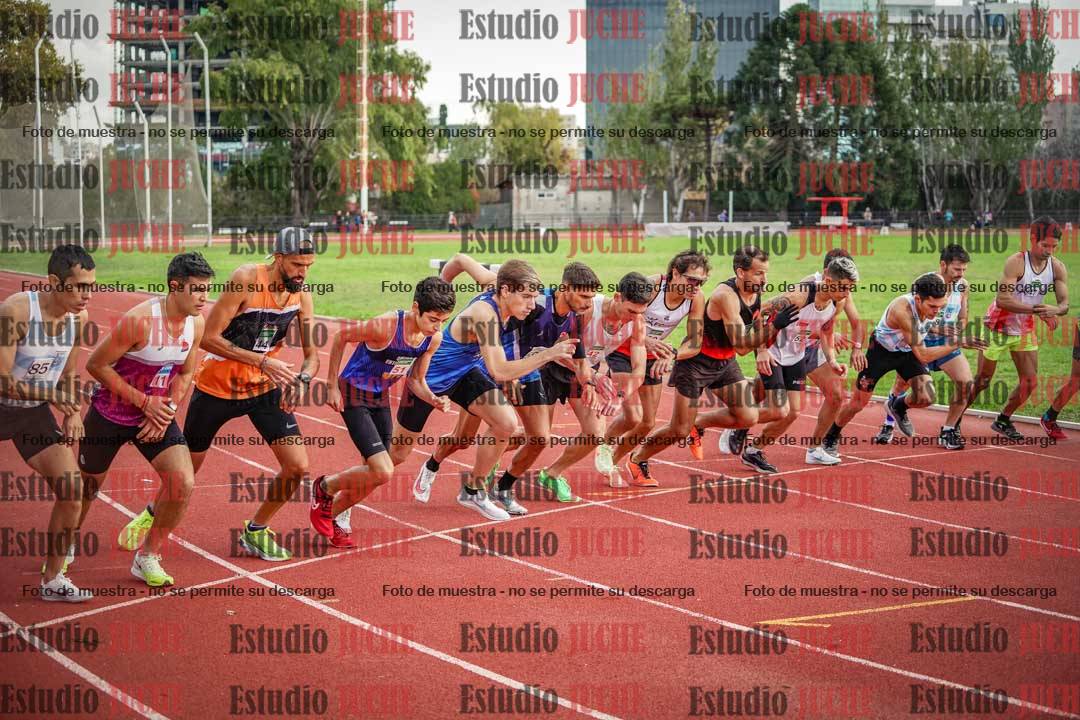 Fotos de los 3000 m llanos de varones