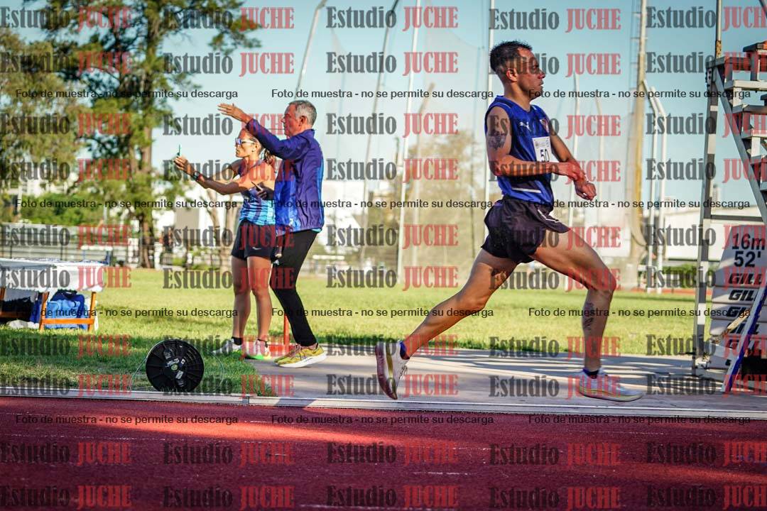 Fotos de los 3000 m llanos de varones