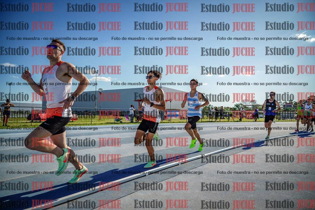 Fotos de los 1500 m llanos de varones