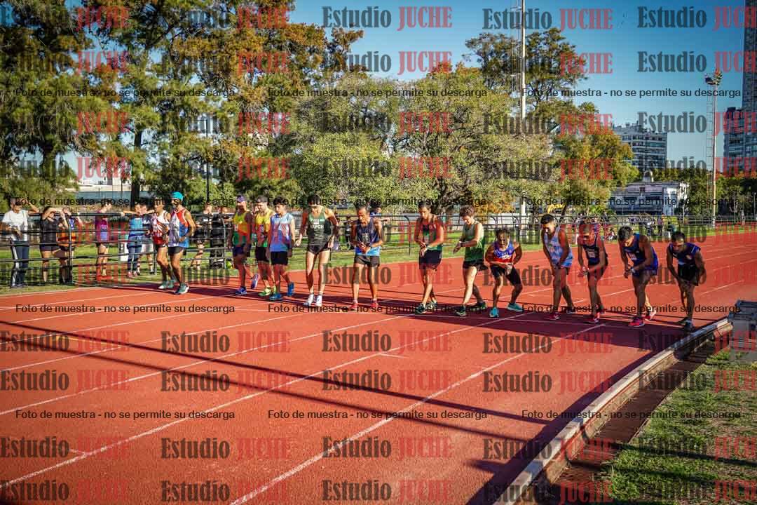 Fotos de los 3000 m llanos de varones