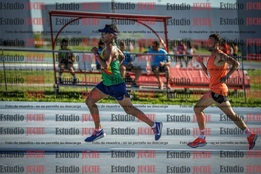 Fotos de los 3000 m llanos de varones