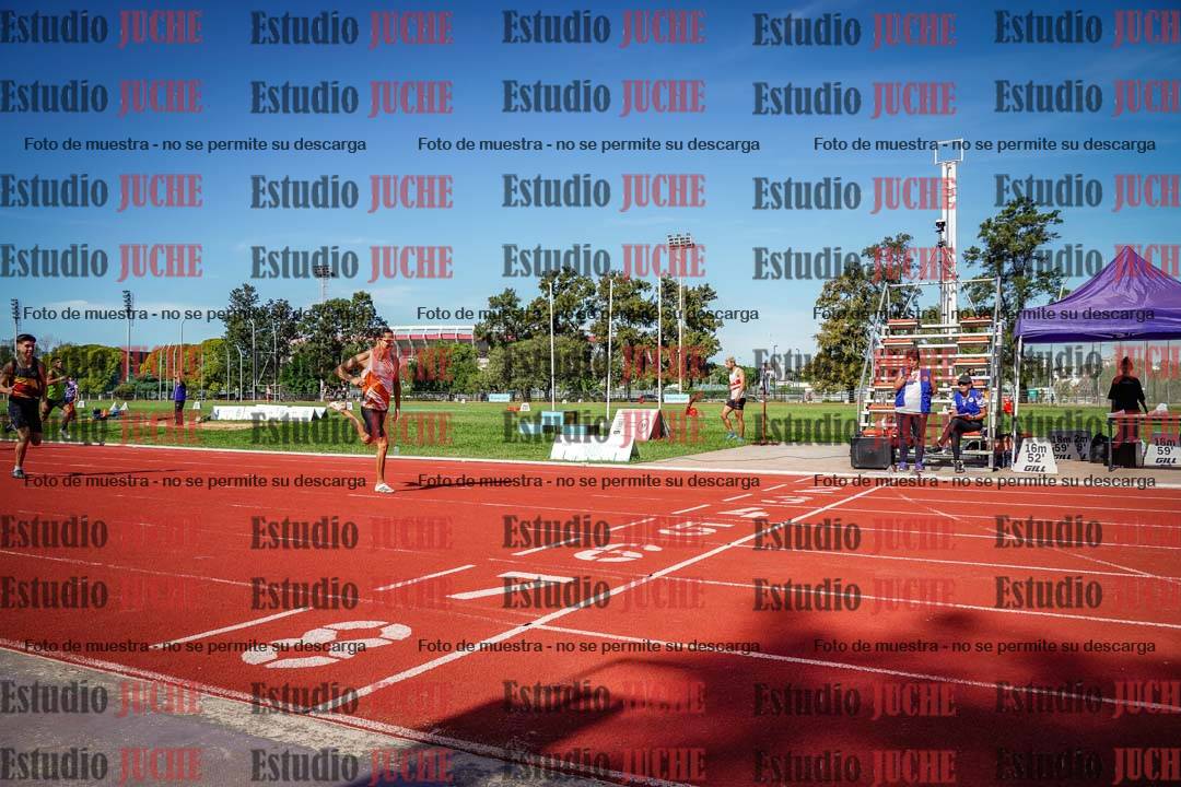 Fotos de los 400 m llanos de varones