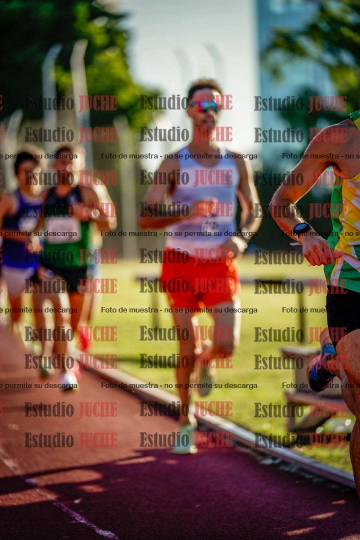 Fotos de los 3000 m llanos de varones