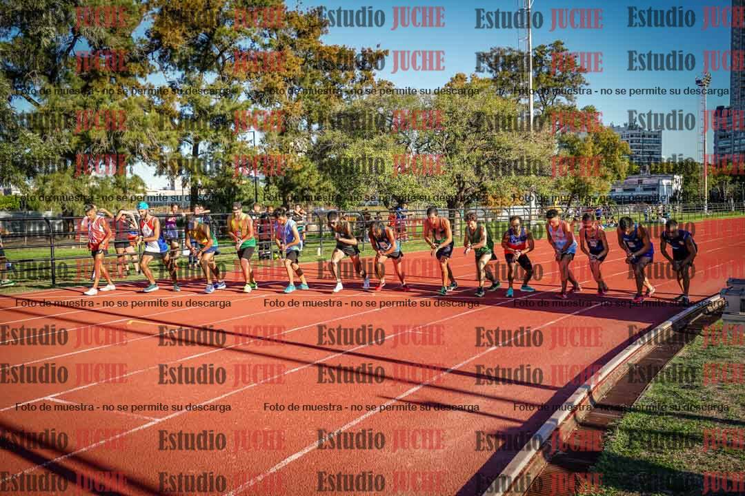 Fotos de los 3000 m llanos de varones