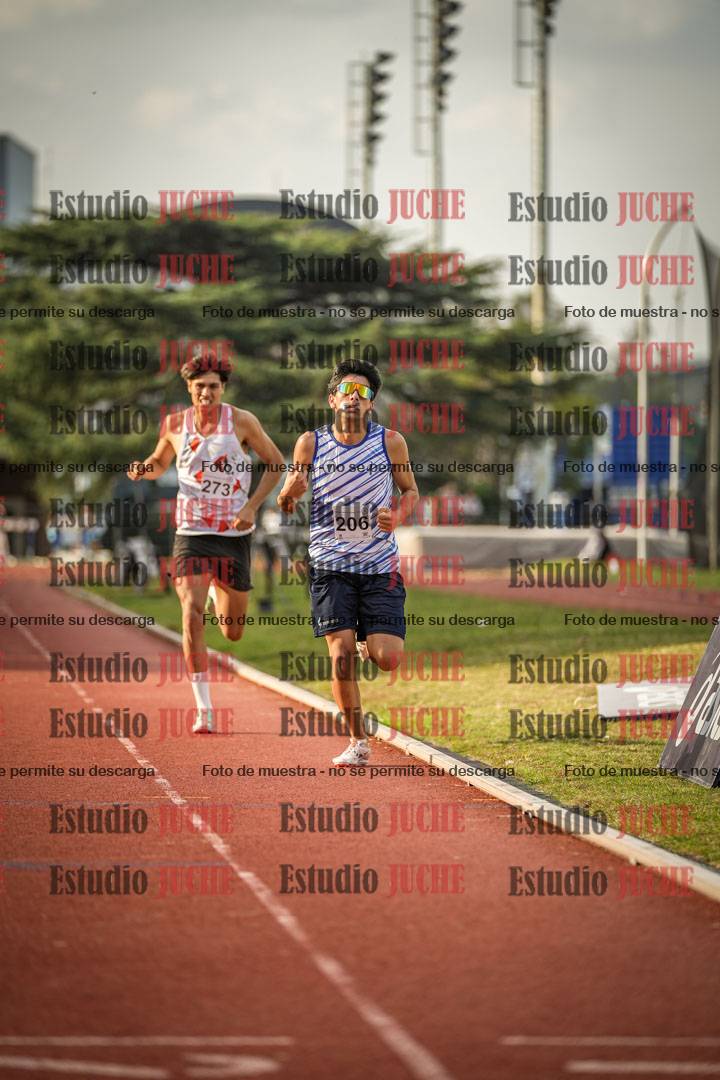 Fotos de los 1500 m llanos de varones - decatlón 10