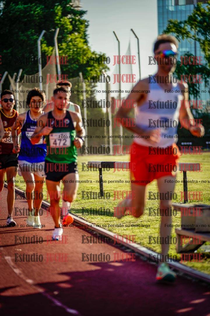 Fotos de los 3000 m llanos de varones