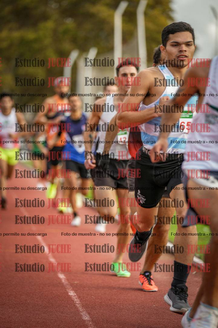 Fotos de los 3000 m llanos de varones