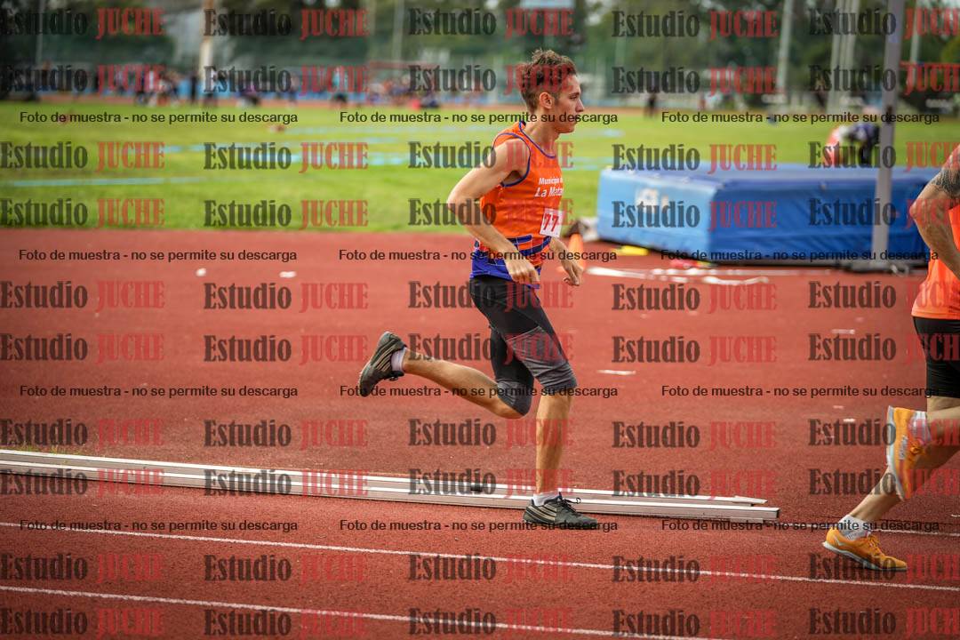 Fotos de los 800 m llanos de varones