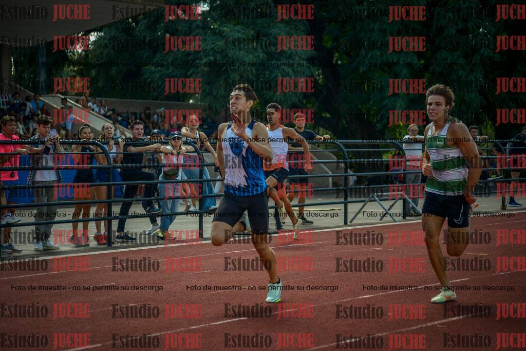 Fotos de los 200 m llanos de varones