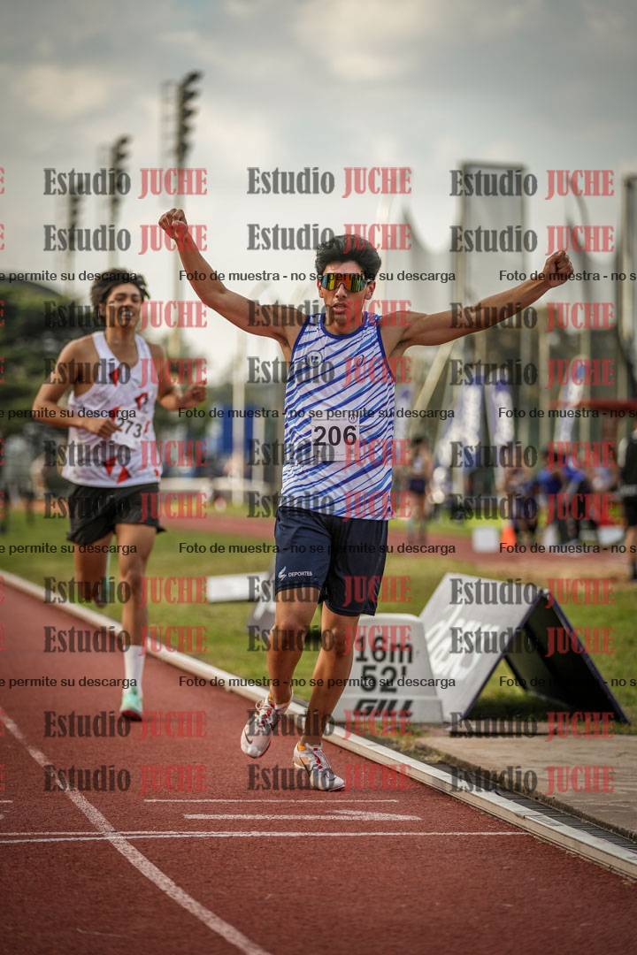 Fotos de los 1500 m llanos de varones - decatlón 10