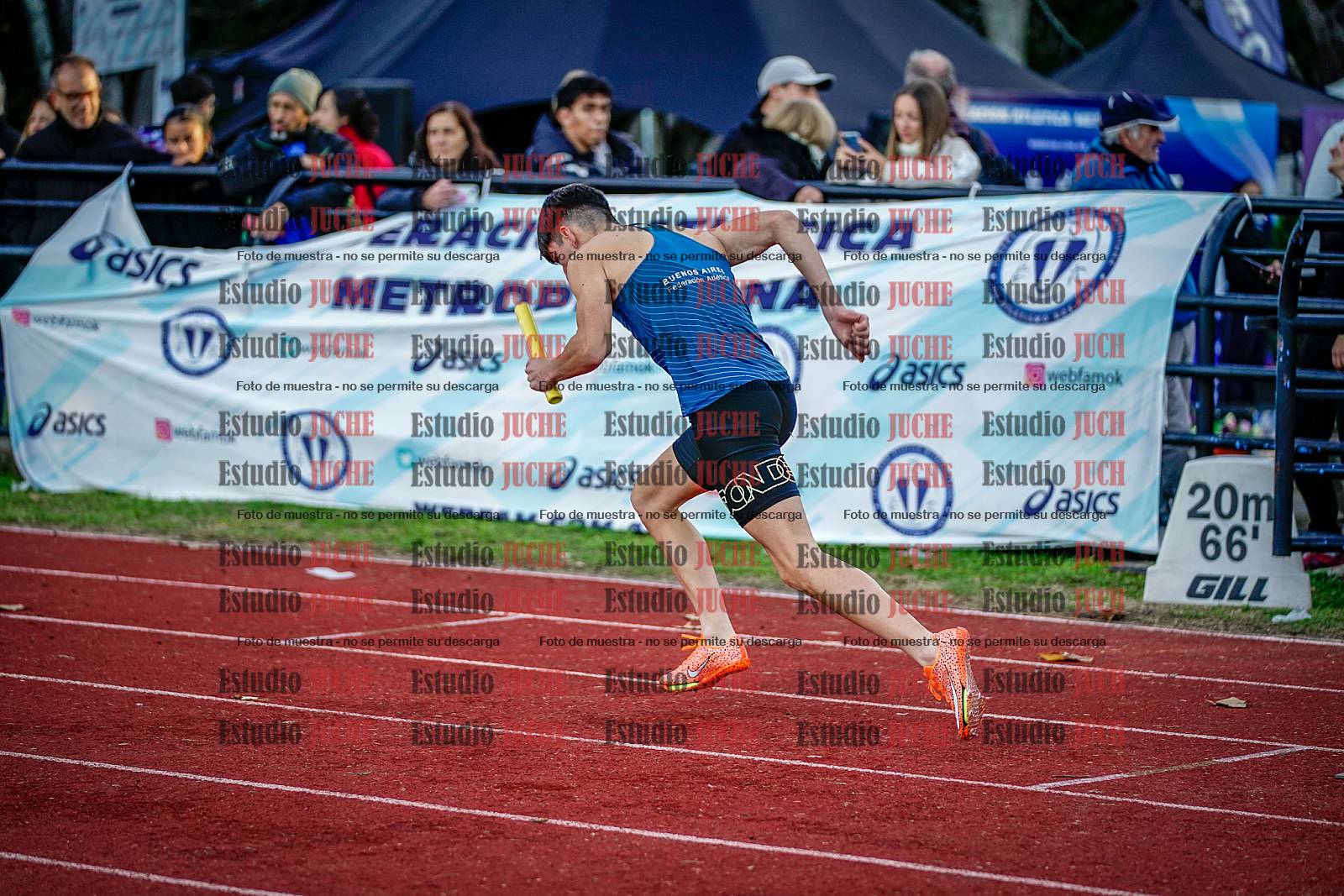 Fotos de las postas 4x400 m de varones