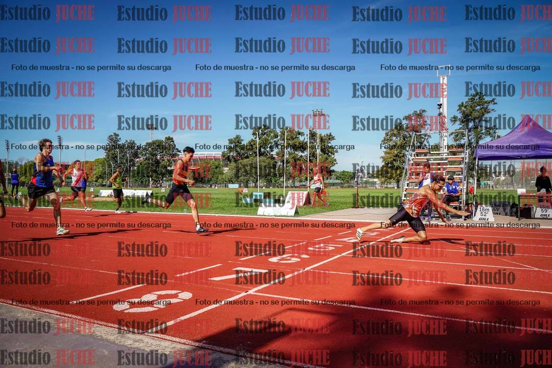 Fotos de los 400 m llanos de varones