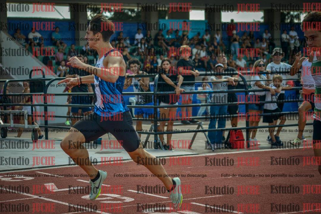 Fotos de los 200 m llanos de varones
