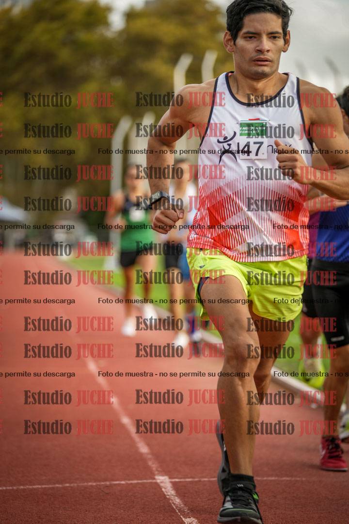 Fotos de los 3000 m llanos de varones
