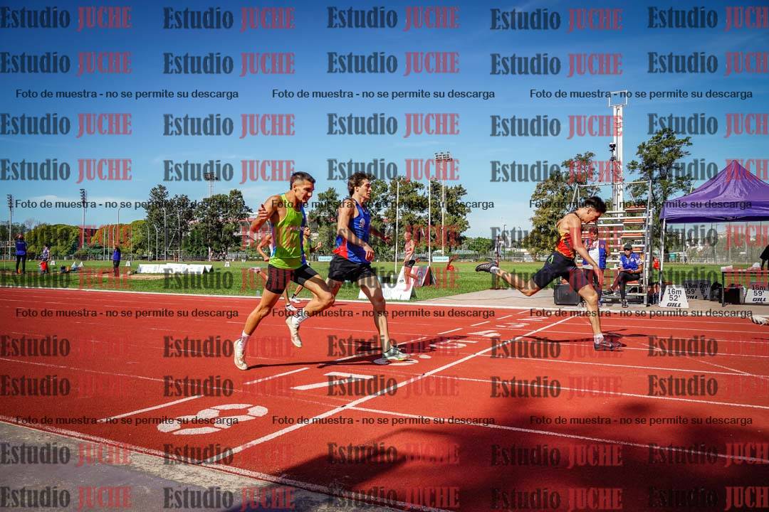 Fotos de los 400 m llanos de varones