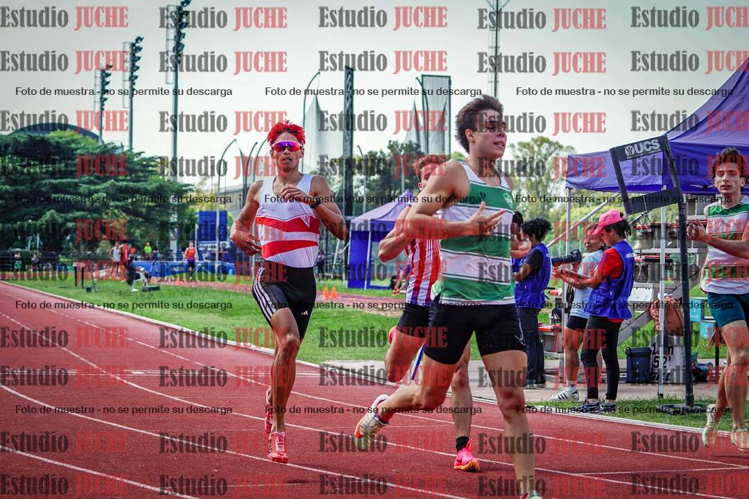 Fotos de los 200 m llanos de varones