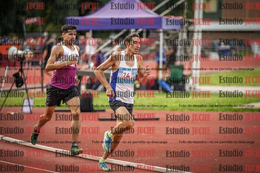 Fotos de los 800 m llanos de varones