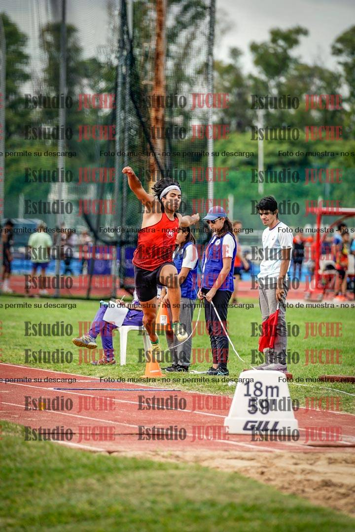 Fotos del salto triple de mujeres y varones