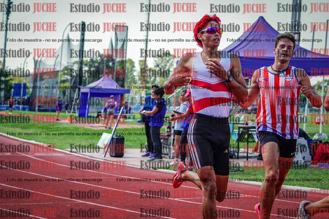 Fotos de los 200 m llanos de varones