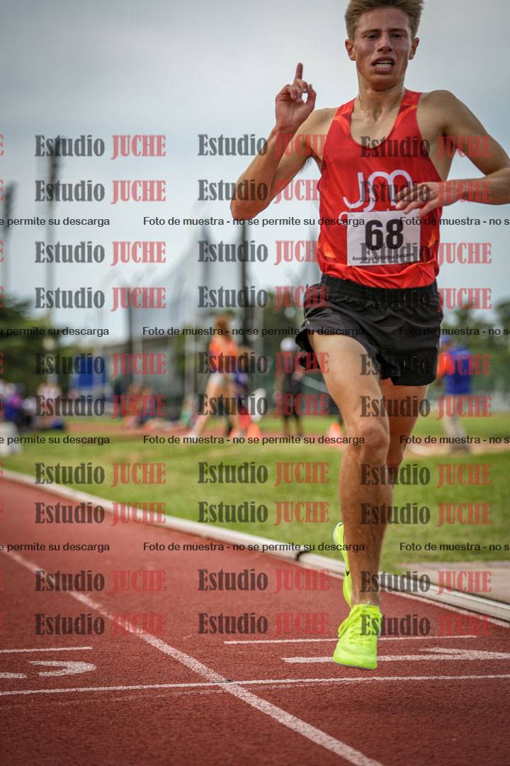 Fotos de los 3000 m llanos de varones
