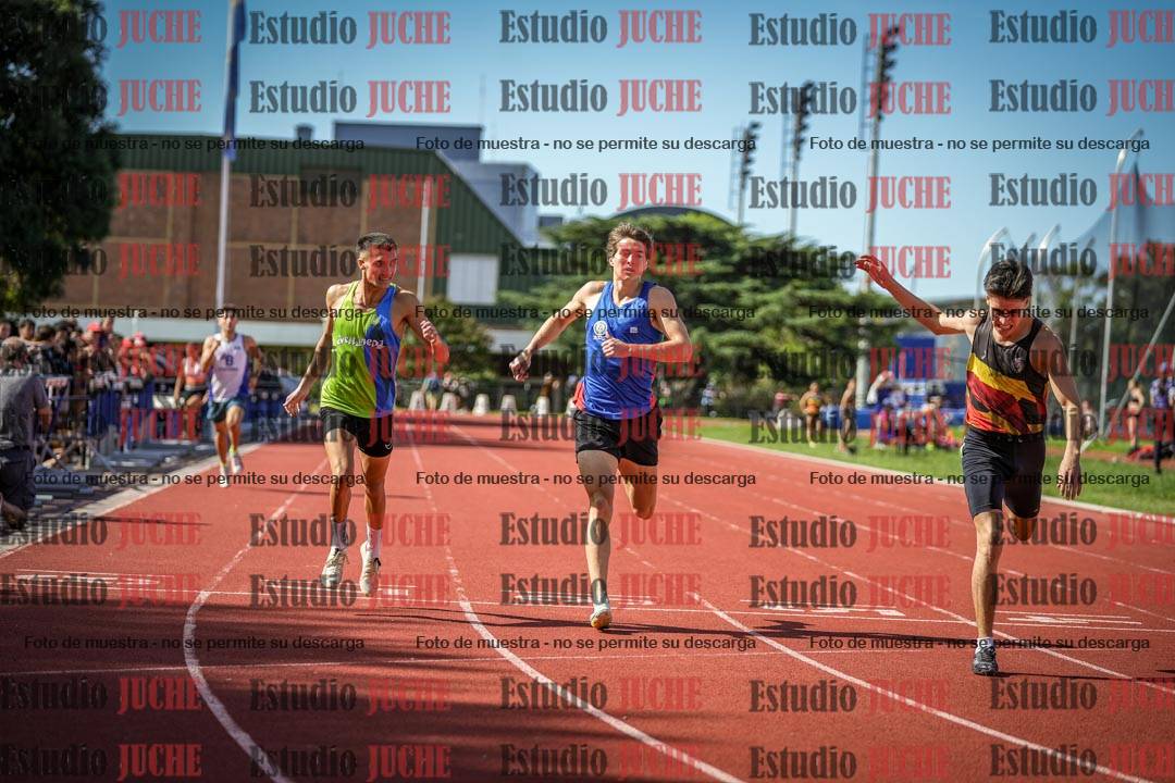 Fotos de los 400 m llanos de varones