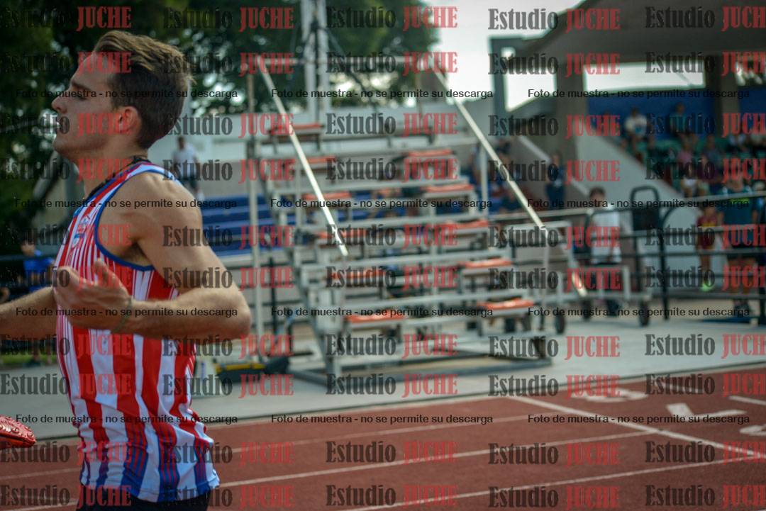 Fotos de los 200 m llanos de varones