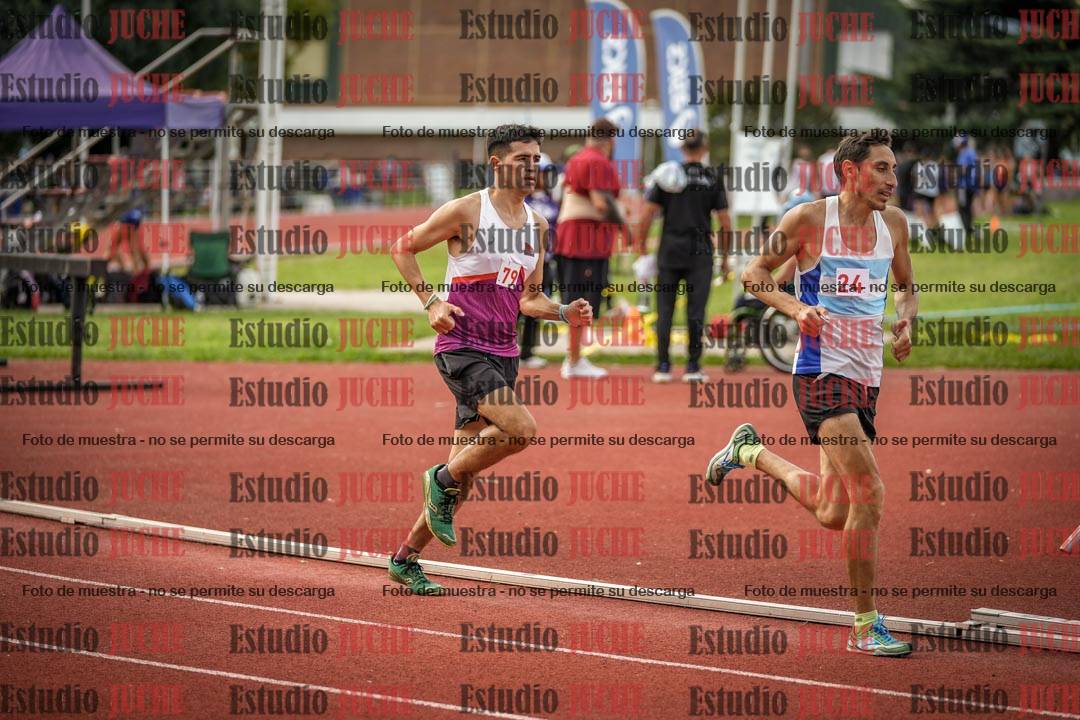 Fotos de los 800 m llanos de varones