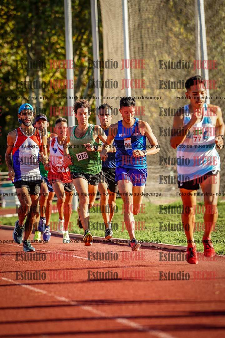 Fotos de los 3000 m llanos de varones