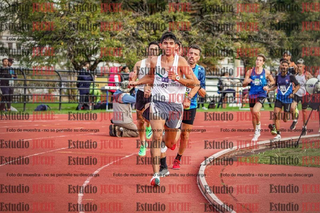 Fotos de los 3000 m llanos de varones